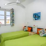 Apollon House On The Sea 度假居